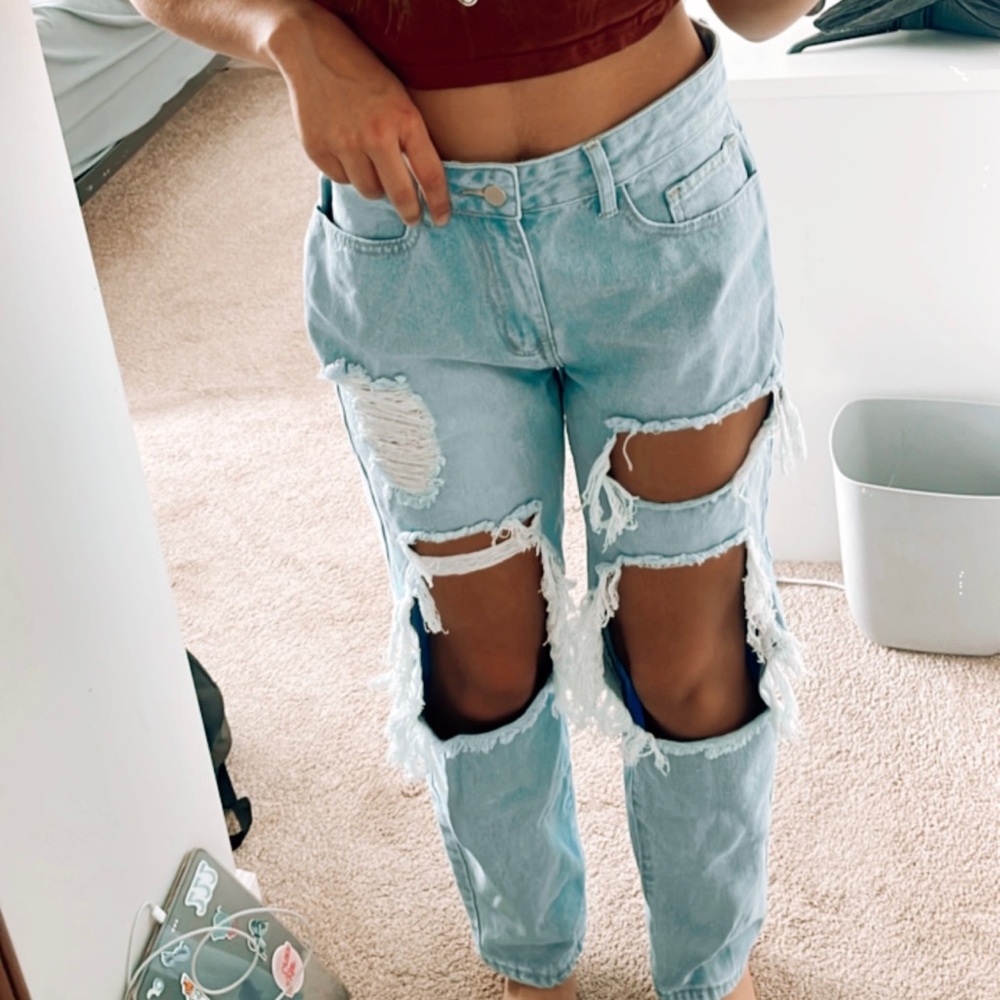 Ripped High Waisted Mom Jeans
